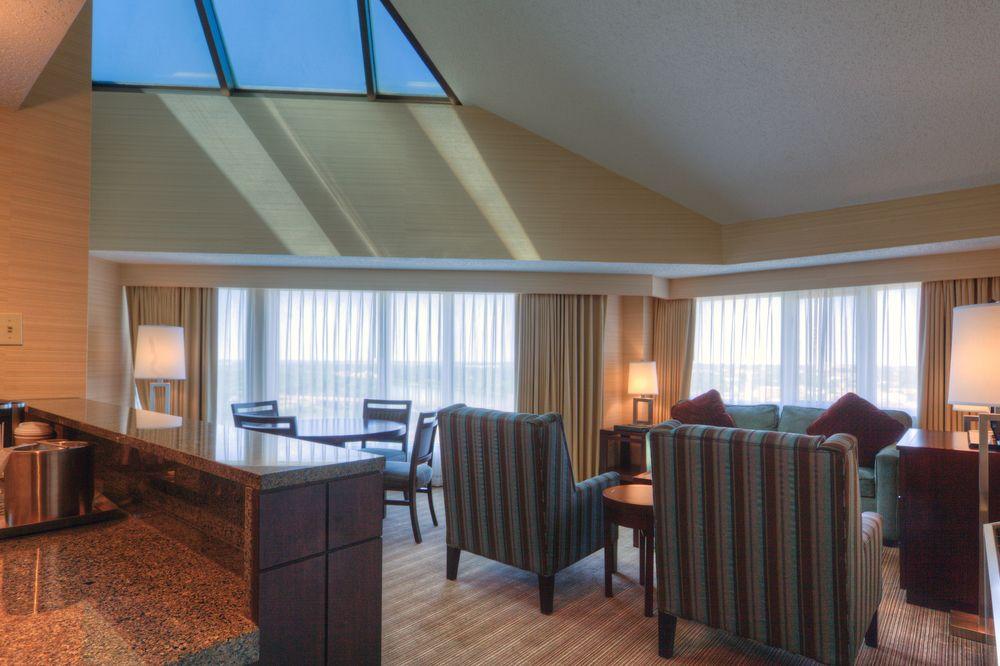 Delta Hotels By Marriott Saskatoon Downtown Exterior foto
